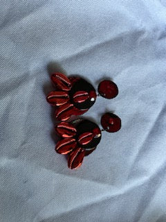 Hand crafted daggle earring in red and black