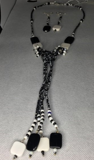 Black and white beaded necklace set with shimmering glass seed beads. - RK Queen B elegant Jewelry