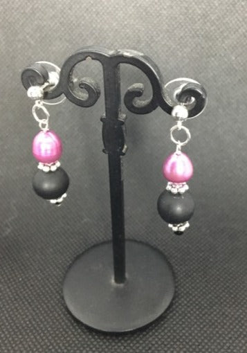 Original black and pink beaded necklace set