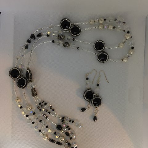 Downtown Abby Black & White Necklace set - RK Queen B elegant Jewelry