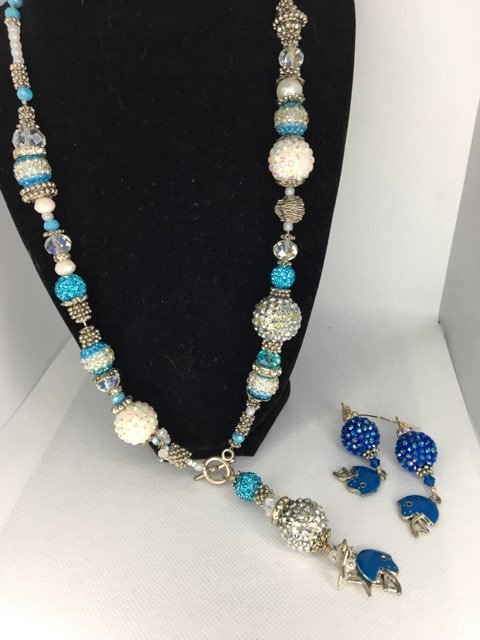 Lions necklace and earring set - RK Queen B elegant Jewelry